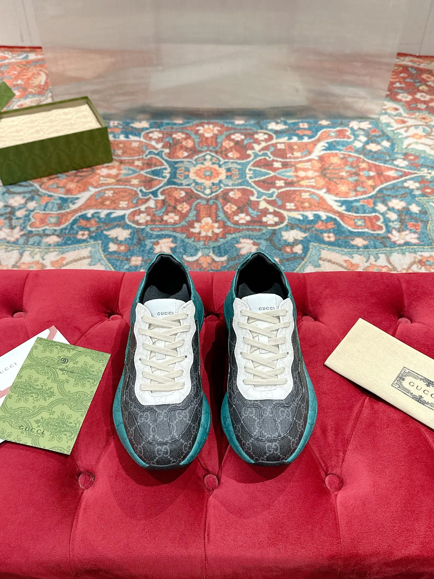 👟👟Ex-factory price 700👟👟 Men's size +10 🇮🇹Italy🇮🇹Gucci GUCCI🇮🇹Dad shoes (purchase level) (original replica) 👑 The original version purchased by Taikoo Hui has been continuously improved and upgraded in details, from the packaging of the shoes - anti-counterfeiting markings - shoe box accessories - fabric optimization - outsole technology - stitching and routing - oil edge technology. We do our best ◼️ Outsole: original plate molding ◼️ Upper: original grade A imported cowhide 🐮 ◼️ lining: original grade A mixed sheepskin 🐑 ◼️ Feet: original grade A mixed sheepskin 🐑 ◼️ Medium and low belt LOGO + original injection molding foot technology + original lasting technology ◼️ Original full set of customized packaging (anti-counterfeiting chip + a cloth bag + GUCCI card envelope + electronic invoice with credit card slip + shoelaces) ◼️ All details of the higher version are consistent with the original version (note the comparison) ◼️ Code number: 35-40 for women and 39-44 for men
